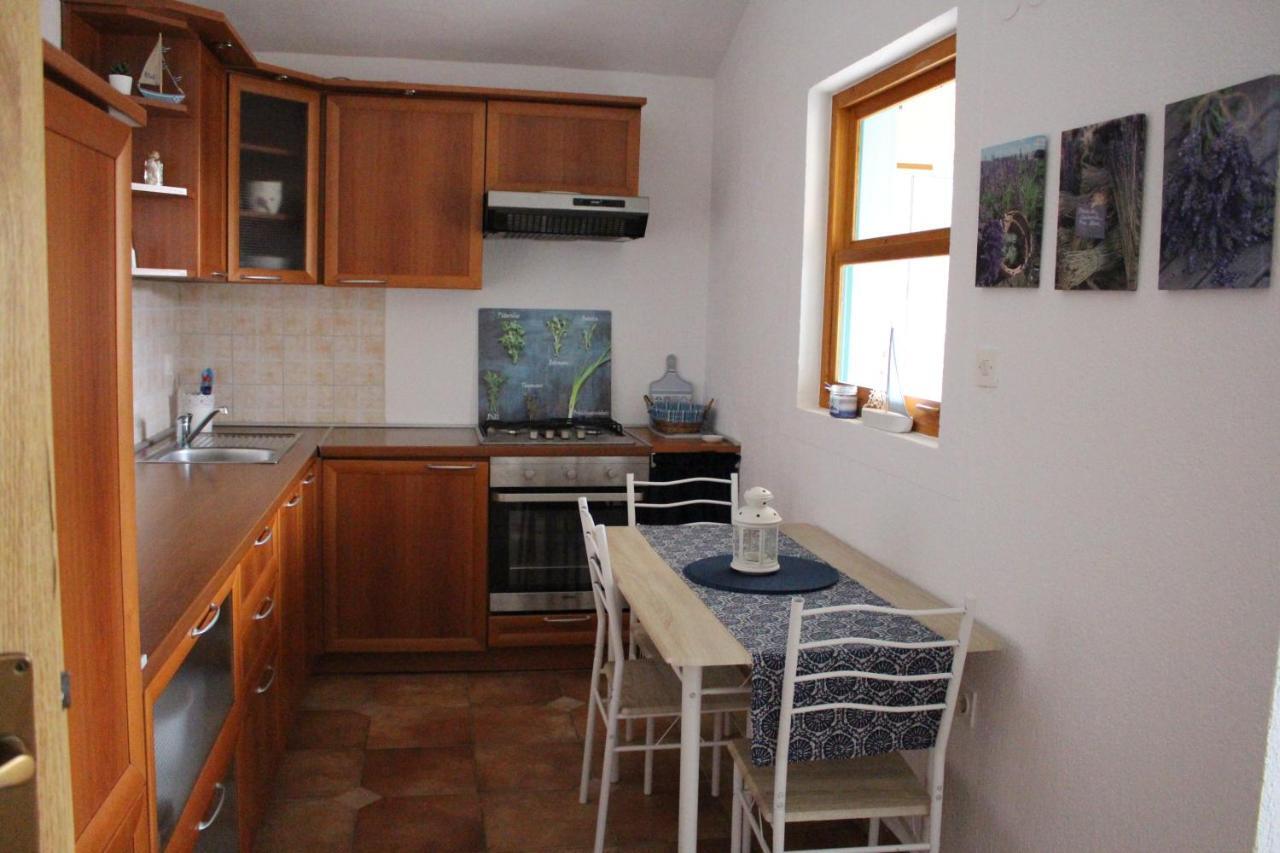 Apartment Lilly Nerezine Zewnętrze zdjęcie
